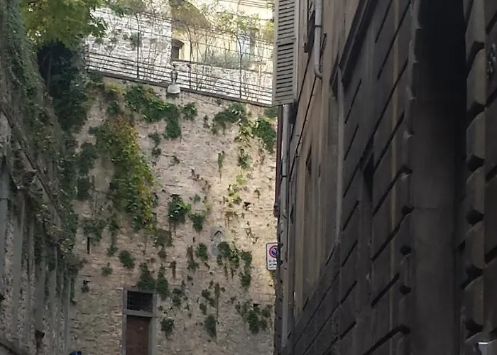 Jackie O' A La Maison B&B