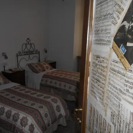 Jackie O' A La Maison Bed & Breakfast